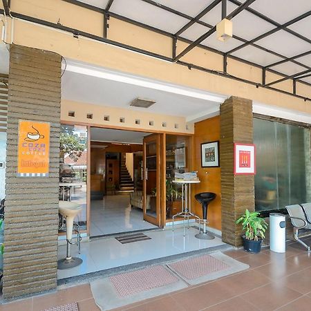 Sky Hotel Buah Batu 1 Bandung Dış mekan fotoğraf