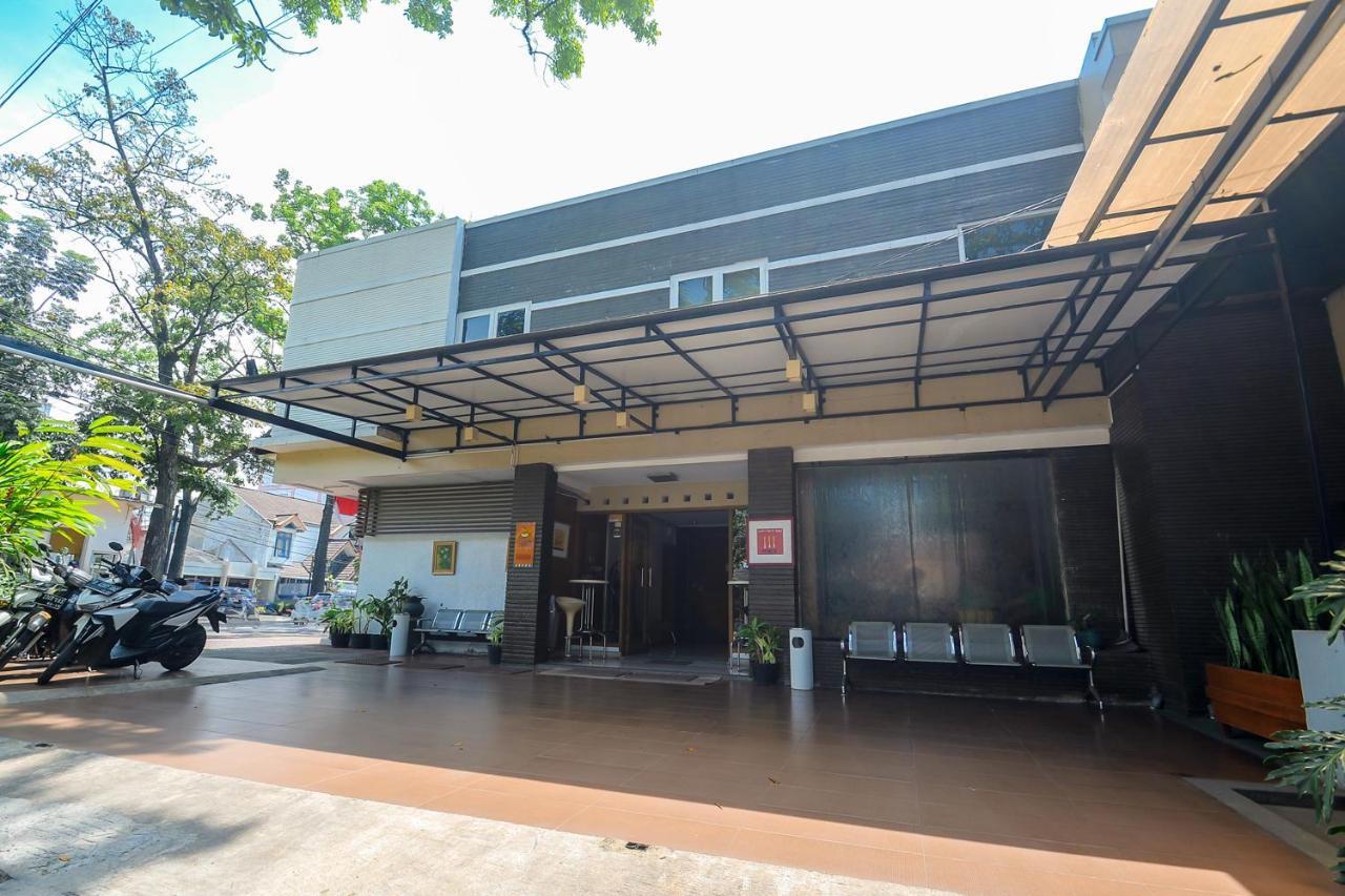 Sky Hotel Buah Batu 1 Bandung Dış mekan fotoğraf