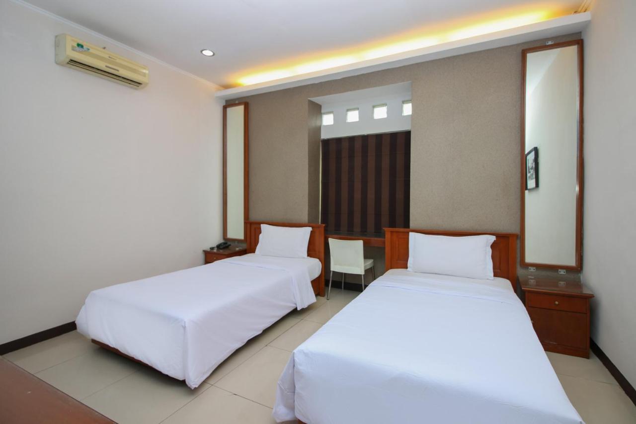 Sky Hotel Buah Batu 1 Bandung Dış mekan fotoğraf